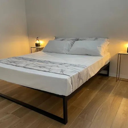 David House * Monopoli