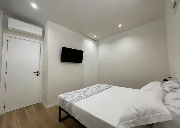 David House * מונופולי